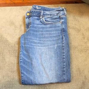 American eagle favorite boyfriend jeans